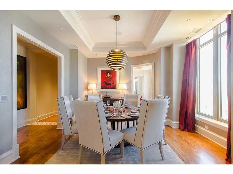 3376 Peachtree Road Unit 41a, Atlanta, Georgia 30326, 2 Bedrooms Bedrooms, ,2 BathroomsBathrooms,Residential,Sold,3376 Peachtree Road Unit 41a,5551996