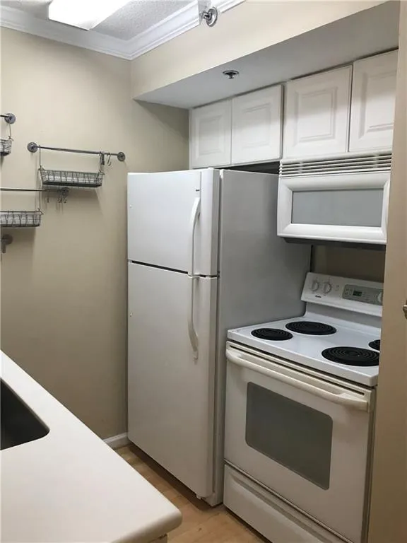 795 Hammond Drive Ne Unit 309, Atlanta, Georgia 30328, 1 Bedroom Bedrooms, ,1 BathroomBathrooms,Residential,Sold,795 Hammond Drive Ne Unit 309,5964194