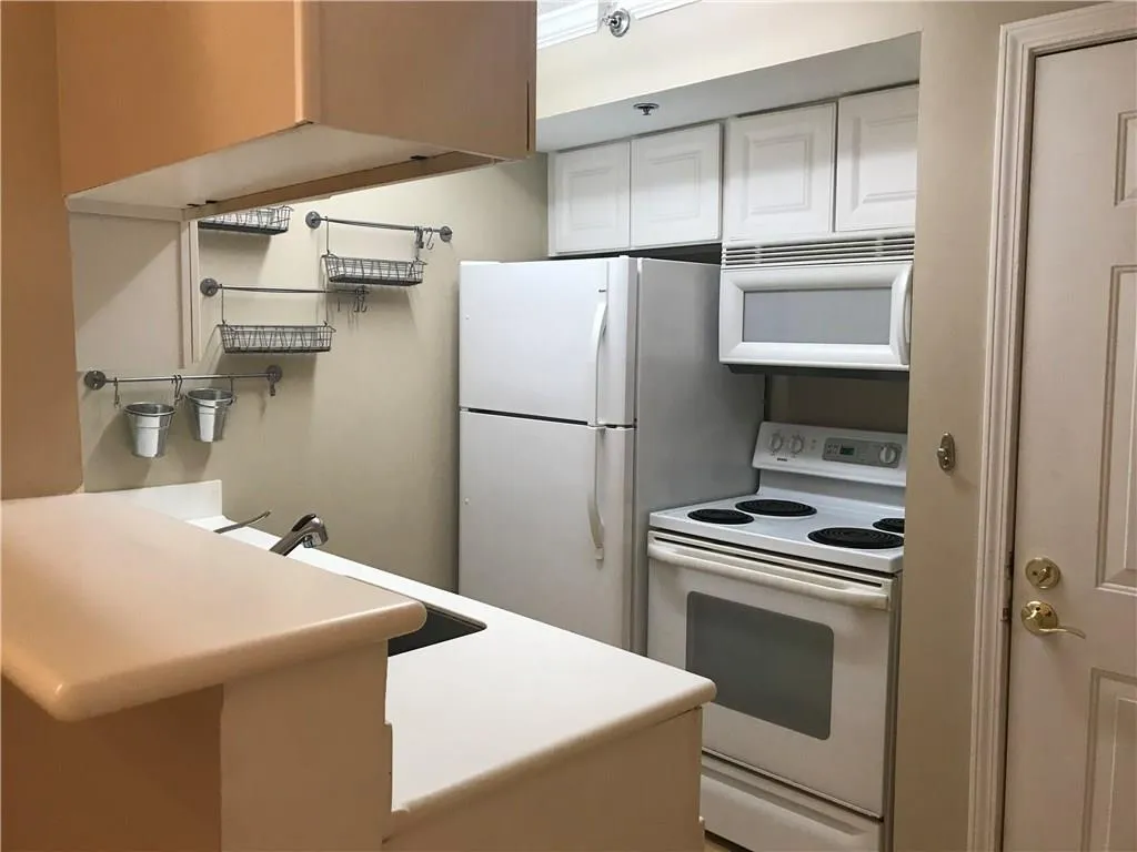 795 Hammond Drive Ne Unit 309, Atlanta, Georgia 30328, 1 Bedroom Bedrooms, ,1 BathroomBathrooms,Residential,Sold,795 Hammond Drive Ne Unit 309,5964194