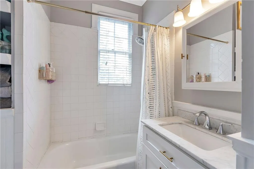 2214 Peachtree Road Nw Unit A5, Atlanta, Georgia 30309, 2 Bedrooms Bedrooms, 0 ,1 BathroomBathrooms,Residential,For Sale,2214 Peachtree Road Nw Unit A5,7745436