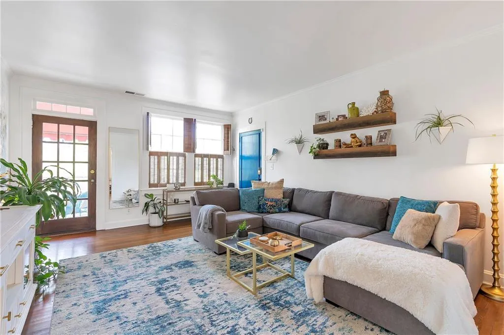 2214 Peachtree Road Nw Unit A5, Atlanta, Georgia 30309, 2 Bedrooms Bedrooms, 0 ,1 BathroomBathrooms,Residential,For Sale,2214 Peachtree Road Nw Unit A5,7745436