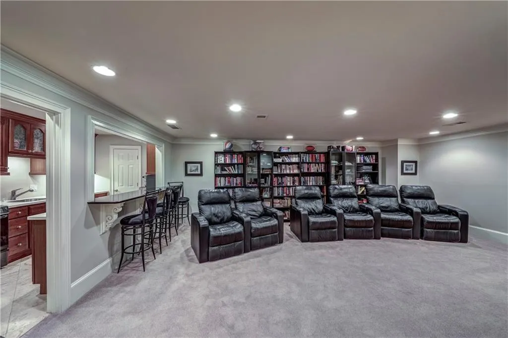 200 Riverland Court, Sandy Springs, Georgia 30350, 5 Bedrooms Bedrooms, ,6 BathroomsBathrooms,Residential,Sold,200 Riverland Court,6504519