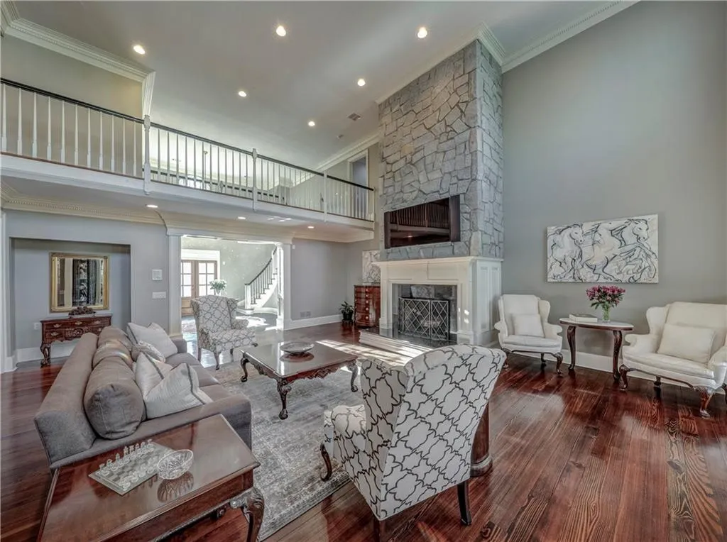 200 Riverland Court, Sandy Springs, Georgia 30350, 5 Bedrooms Bedrooms, ,6 BathroomsBathrooms,Residential,Sold,200 Riverland Court,6504519
