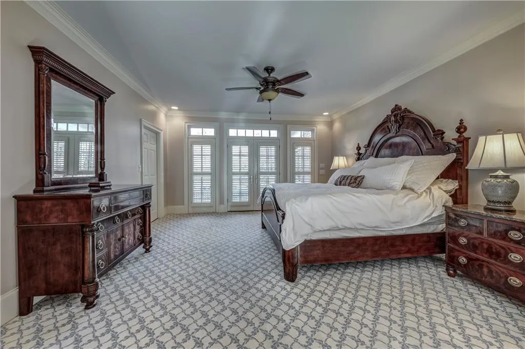 200 Riverland Court, Sandy Springs, Georgia 30350, 5 Bedrooms Bedrooms, ,6 BathroomsBathrooms,Residential,Sold,200 Riverland Court,6504519