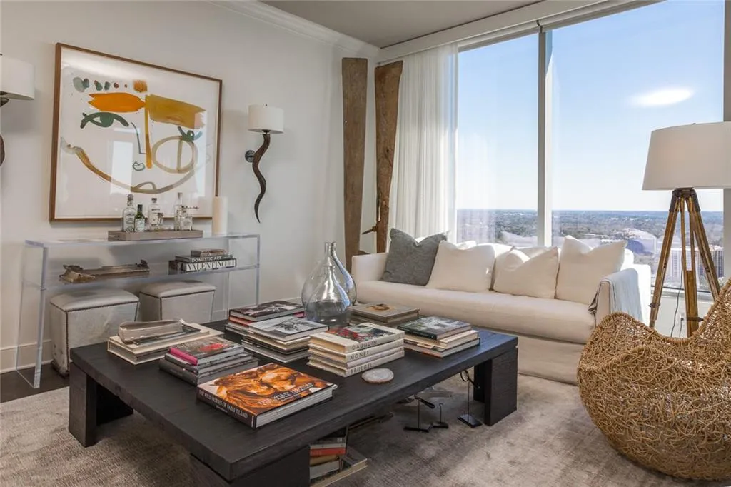3630 Peachtree Road Ne Unit 2906, Atlanta, Georgia 30326, 1 Bedroom Bedrooms, ,1 BathroomBathrooms,Residential,Sold,3630 Peachtree Road Ne Unit 2906,5971763