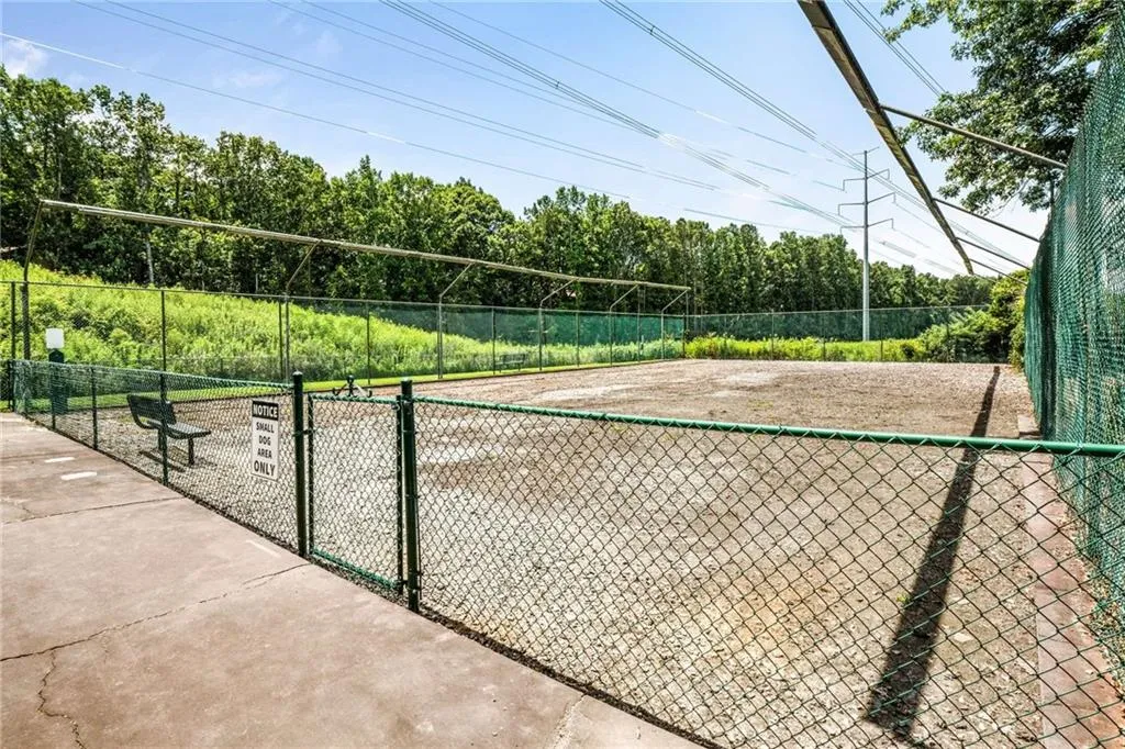 1403 Wingate Way, Sandy Springs, Georgia 30350, 1 Bedroom Bedrooms, ,1 BathroomBathrooms,Residential,Sold,1403 Wingate Way,7163687