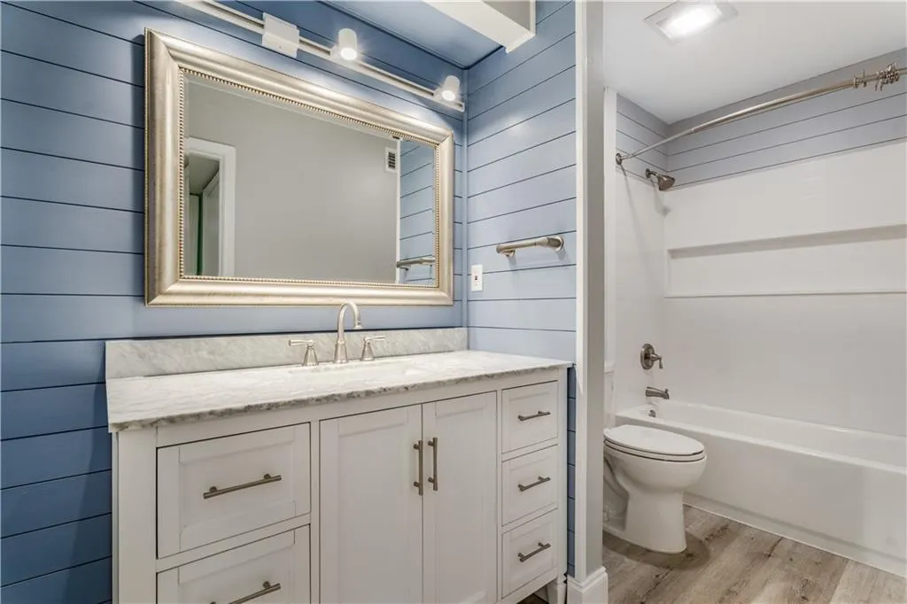 1403 Wingate Way, Sandy Springs, Georgia 30350, 1 Bedroom Bedrooms, ,1 BathroomBathrooms,Residential,Sold,1403 Wingate Way,7163687