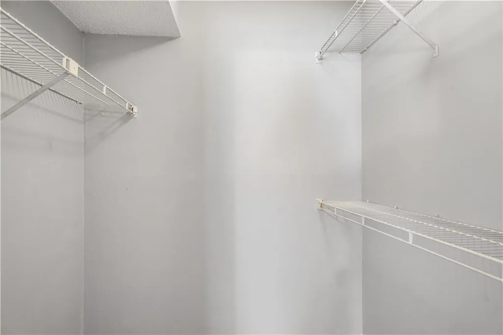 1403 Wingate Way, Sandy Springs, Georgia 30350, 1 Bedroom Bedrooms, ,1 BathroomBathrooms,Residential,Sold,1403 Wingate Way,7163687