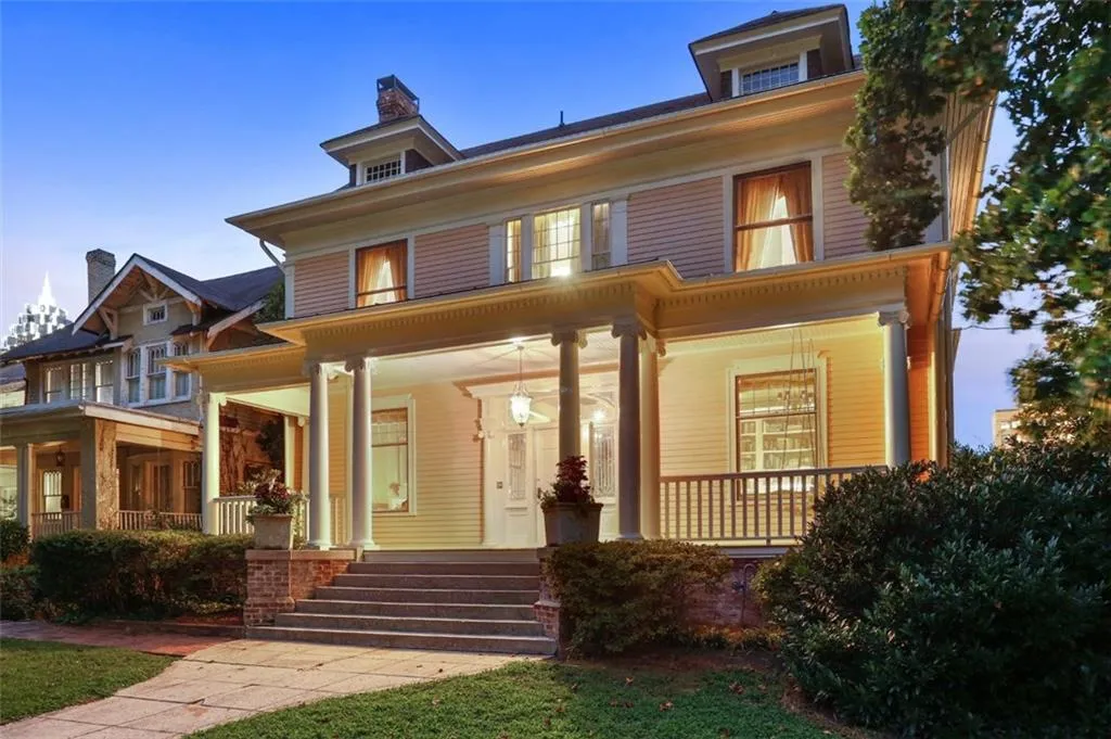 168 Peachtree Circle Ne, Atlanta, Georgia 30309, 4 Bedrooms Bedrooms, ,3 BathroomsBathrooms,Residential,Sold,168 Peachtree Circle Ne,5735587
