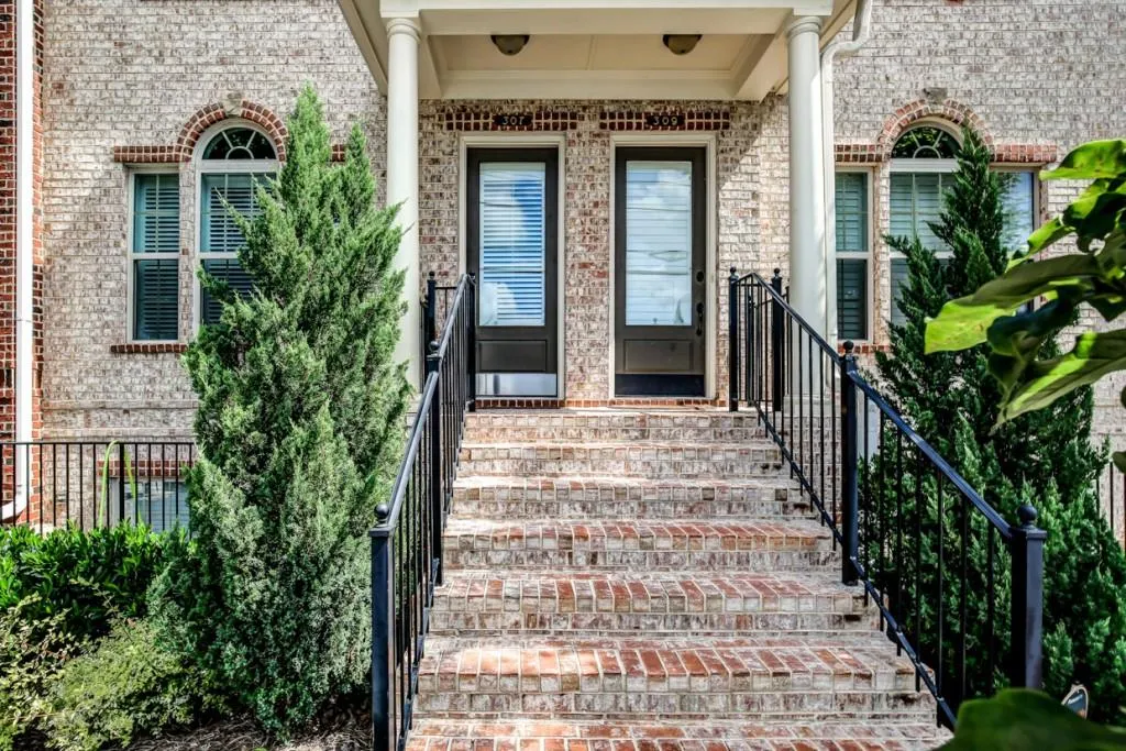 307 Alderwood Lane Unit 307, Sandy Springs, Georgia 30328, 3 Bedrooms Bedrooms, ,3 BathroomsBathrooms,Residential,Sold,307 Alderwood Lane Unit 307,5864301