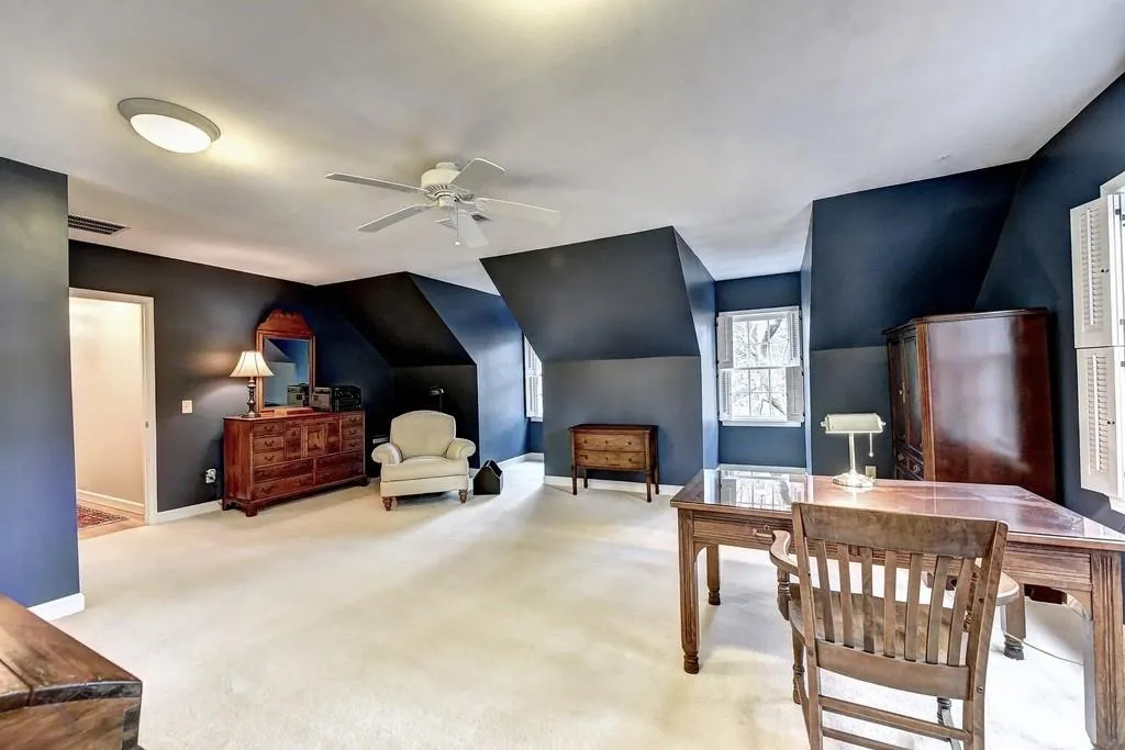 995 Ivy Falls Drive, Sandy Springs, Georgia 30328, 5 Bedrooms Bedrooms, ,4 BathroomsBathrooms,Residential,Sold,995 Ivy Falls Drive,6503120