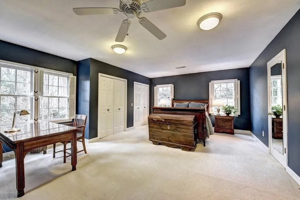 995 Ivy Falls Drive, Sandy Springs, Georgia 30328, 5 Bedrooms Bedrooms, ,4 BathroomsBathrooms,Residential,Sold,995 Ivy Falls Drive,6503120