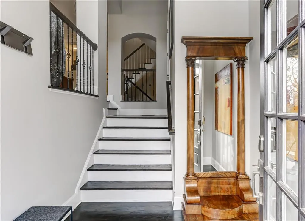 5964 Reddington Way, Atlanta, Georgia 30328, 3 Bedrooms Bedrooms, ,3 BathroomsBathrooms,Residential,Sold,5964 Reddington Way,7007748