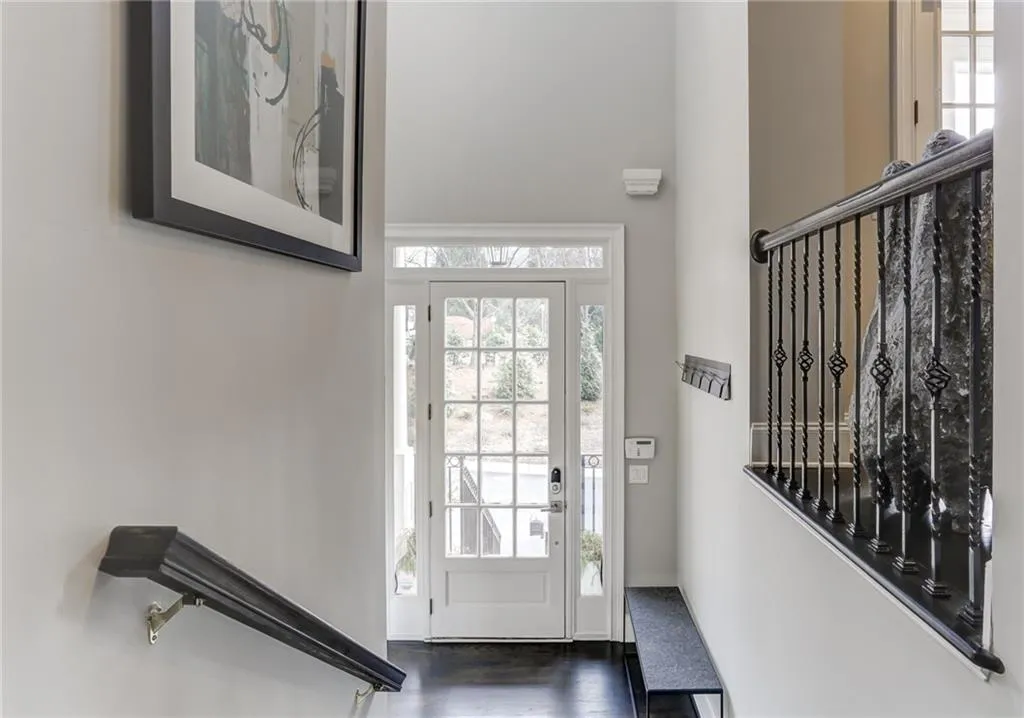 5964 Reddington Way, Atlanta, Georgia 30328, 3 Bedrooms Bedrooms, ,3 BathroomsBathrooms,Residential,Sold,5964 Reddington Way,7007748