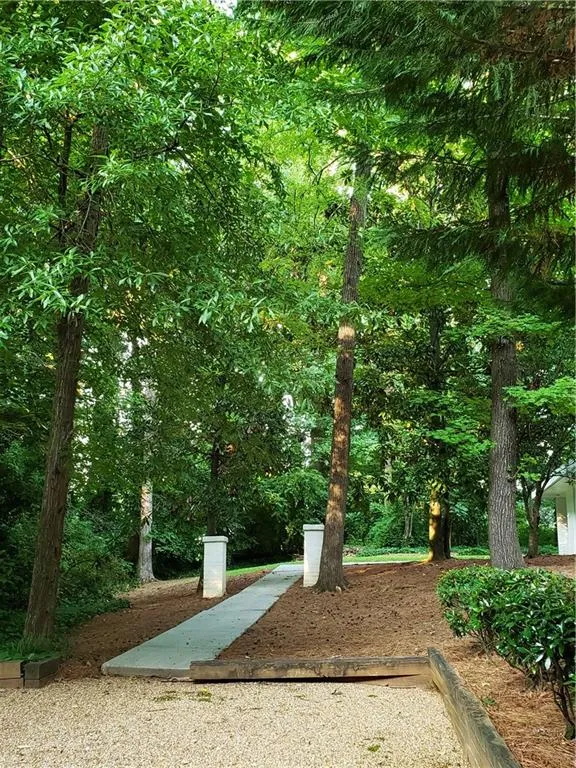 845 Starlight Circle, Atlanta, Georgia 30342, 3 Bedrooms Bedrooms, ,3 BathroomsBathrooms,Residential,Sold,845 Starlight Circle,6907222