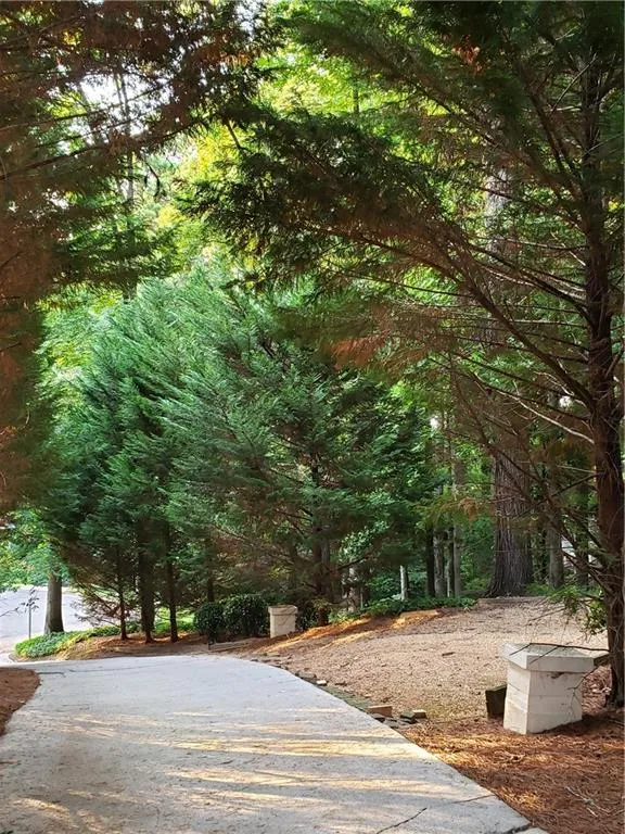 845 Starlight Circle, Atlanta, Georgia 30342, 3 Bedrooms Bedrooms, ,3 BathroomsBathrooms,Residential,Sold,845 Starlight Circle,6907222