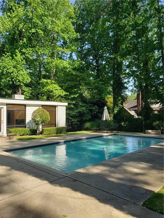 845 Starlight Circle, Atlanta, Georgia 30342, 3 Bedrooms Bedrooms, ,3 BathroomsBathrooms,Residential,Sold,845 Starlight Circle,6907222