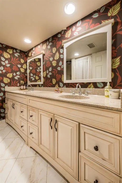 6851 Roswell Road Ne Unit D19, Sandy Springs, Georgia 30328, 3 Bedrooms Bedrooms, ,2 BathroomsBathrooms,Residential,Sold,6851 Roswell Road Ne Unit D19,5903821