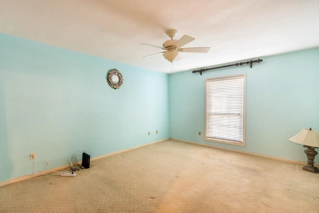 6851 Roswell Road Ne Unit D19, Sandy Springs, Georgia 30328, 3 Bedrooms Bedrooms, ,2 BathroomsBathrooms,Residential,Sold,6851 Roswell Road Ne Unit D19,5903821