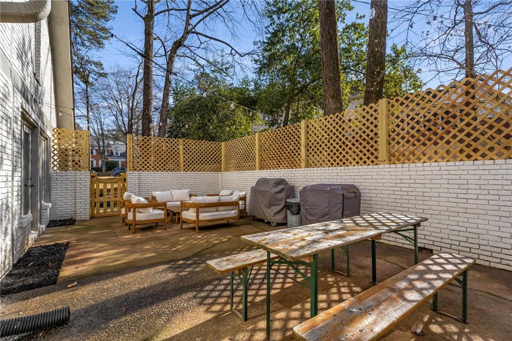 400 Breakwater Ridge, Sandy Springs, Georgia 30328, 5 Bedrooms Bedrooms, ,3 BathroomsBathrooms,Residential,Sold,400 Breakwater Ridge,7325226