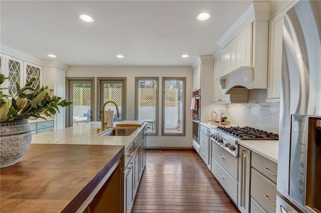 400 Breakwater Ridge, Sandy Springs, Georgia 30328, 5 Bedrooms Bedrooms, ,3 BathroomsBathrooms,Residential,Sold,400 Breakwater Ridge,7325226