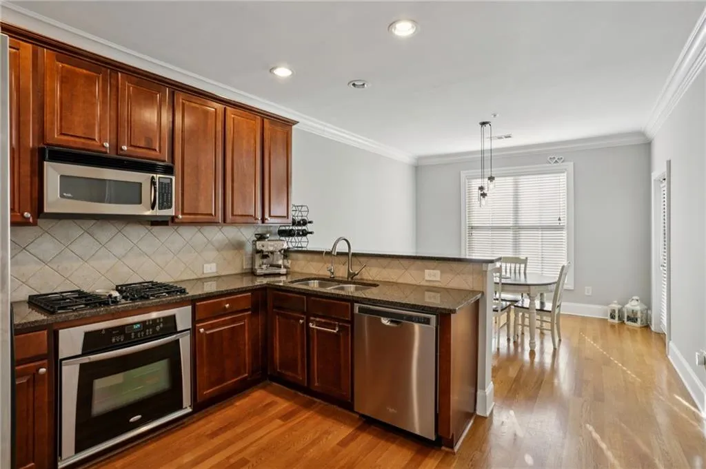 189 Le Gran Court Unit 44, Atlanta, Georgia 30328, 2 Bedrooms Bedrooms, ,2 BathroomsBathrooms,Residential,For Sale,189 Le Gran Court Unit 44,7741261
