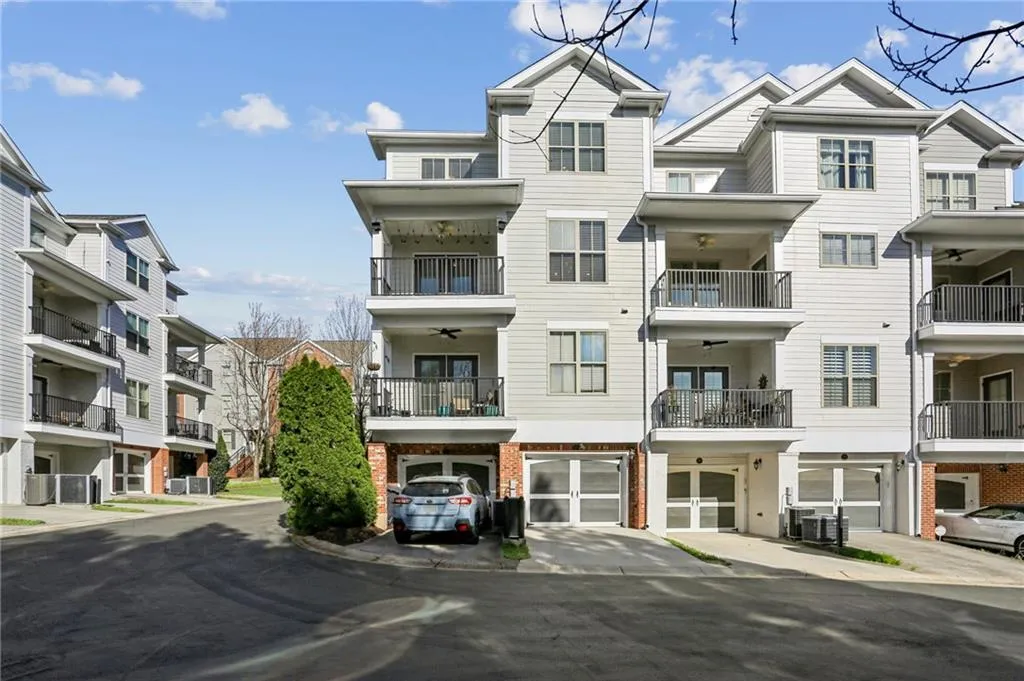 189 Le Gran Court Unit 44, Atlanta, Georgia 30328, 2 Bedrooms Bedrooms, ,2 BathroomsBathrooms,Residential,For Sale,189 Le Gran Court Unit 44,7741261