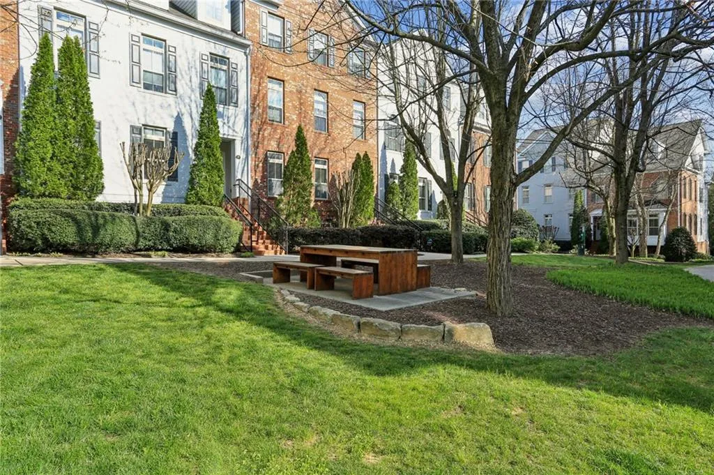 189 Le Gran Court Unit 44, Atlanta, Georgia 30328, 2 Bedrooms Bedrooms, ,2 BathroomsBathrooms,Residential,For Sale,189 Le Gran Court Unit 44,7741261