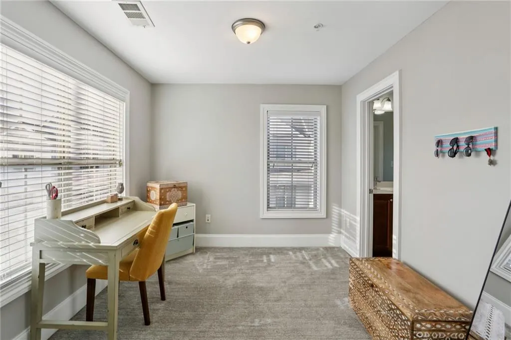 Office area as part of the primary suite