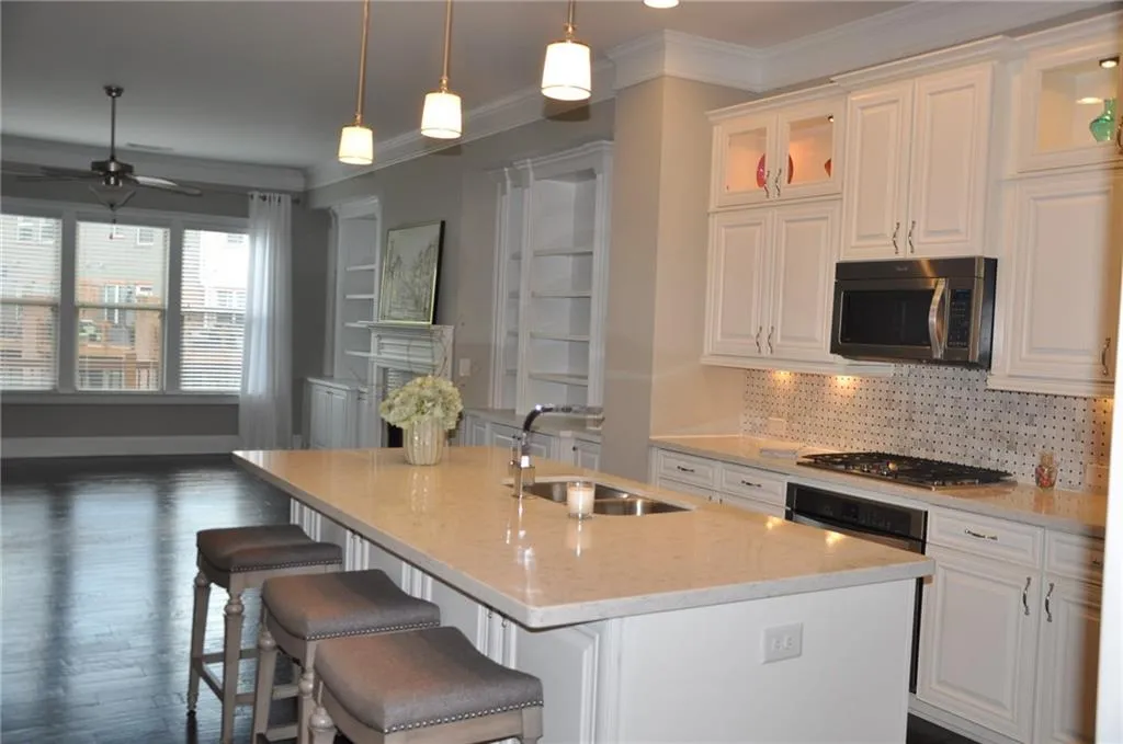 457 Alderwood Street, Sandy Springs, Georgia 30328, 3 Bedrooms Bedrooms, ,3 BathroomsBathrooms,Residential,Sold,457 Alderwood Street,6528027