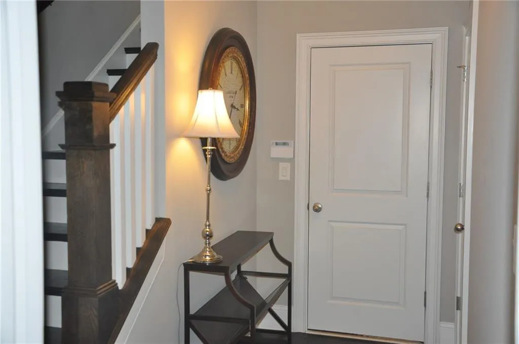 457 Alderwood Street, Sandy Springs, Georgia 30328, 3 Bedrooms Bedrooms, ,3 BathroomsBathrooms,Residential,Sold,457 Alderwood Street,6528027