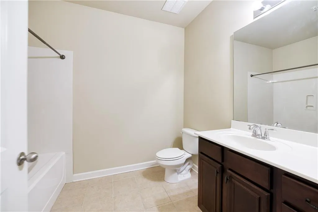 7265 Glisten Avenue Unit 111, Sandy Springs, Georgia 30328, 1 Bedroom Bedrooms, ,1 BathroomBathrooms,Residential,Sold,7265 Glisten Avenue Unit 111,7081868