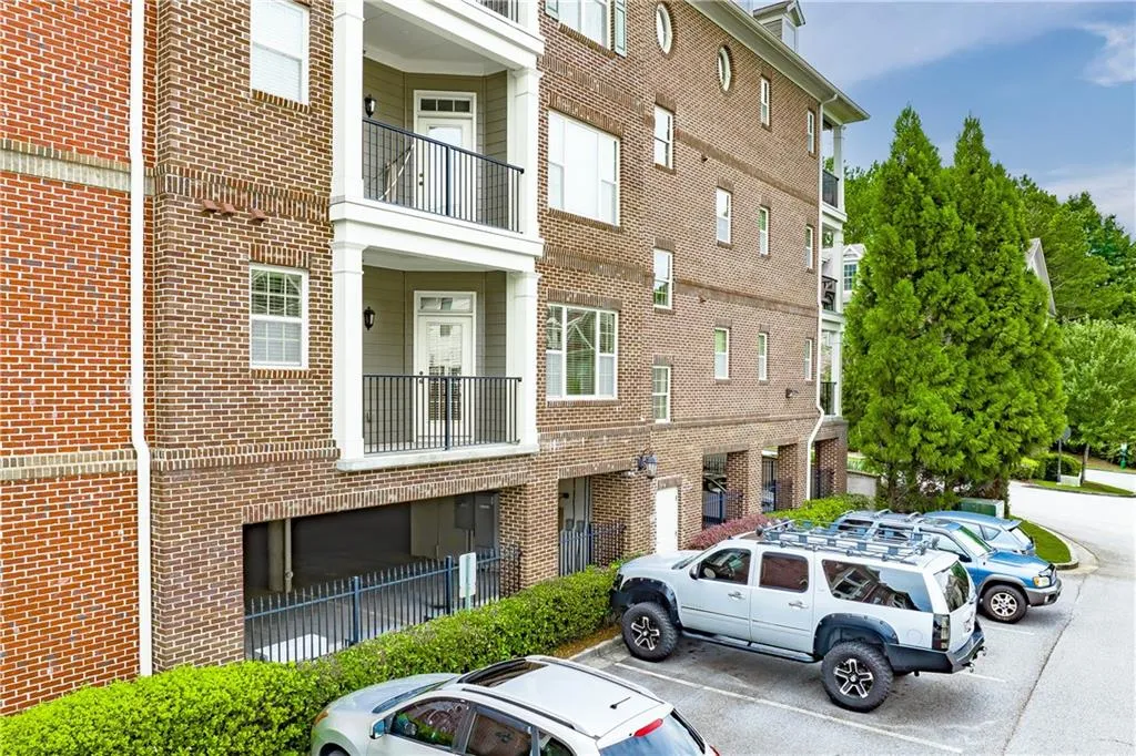7265 Glisten Avenue Unit 111, Sandy Springs, Georgia 30328, 1 Bedroom Bedrooms, ,1 BathroomBathrooms,Residential,Sold,7265 Glisten Avenue Unit 111,7081868