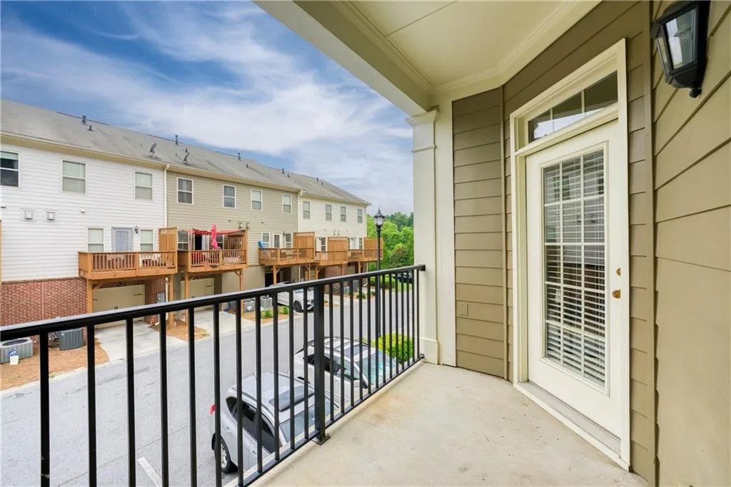 7265 Glisten Avenue Unit 111, Sandy Springs, Georgia 30328, 1 Bedroom Bedrooms, ,1 BathroomBathrooms,Residential,Sold,7265 Glisten Avenue Unit 111,7081868