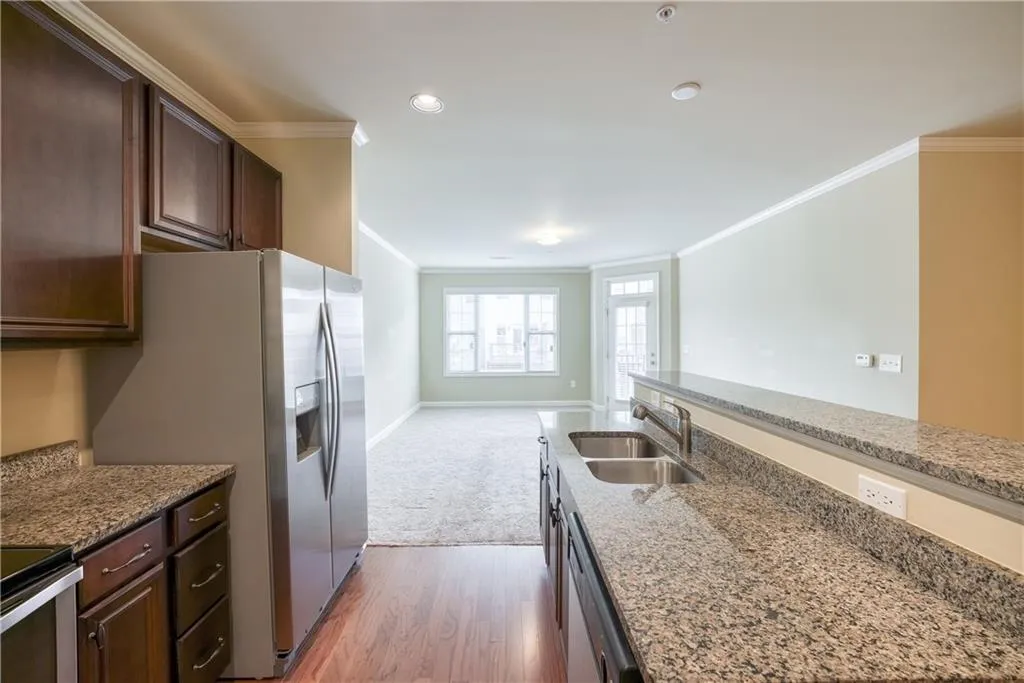 7265 Glisten Avenue Unit 111, Sandy Springs, Georgia 30328, 1 Bedroom Bedrooms, ,1 BathroomBathrooms,Residential,Sold,7265 Glisten Avenue Unit 111,7081868