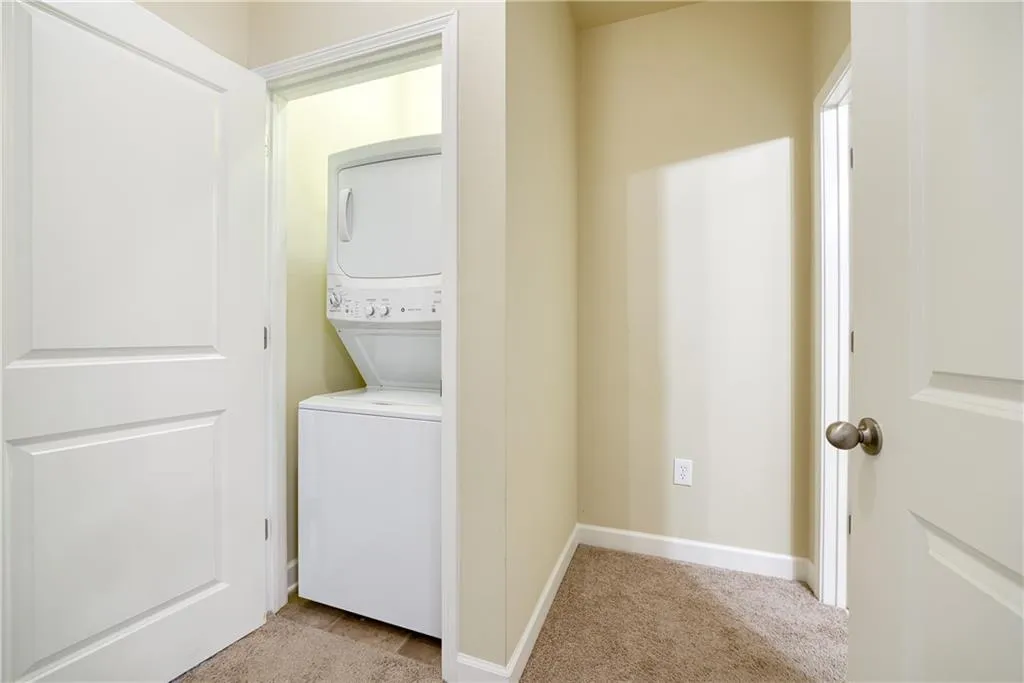 7265 Glisten Avenue Unit 111, Sandy Springs, Georgia 30328, 1 Bedroom Bedrooms, ,1 BathroomBathrooms,Residential,Sold,7265 Glisten Avenue Unit 111,7081868