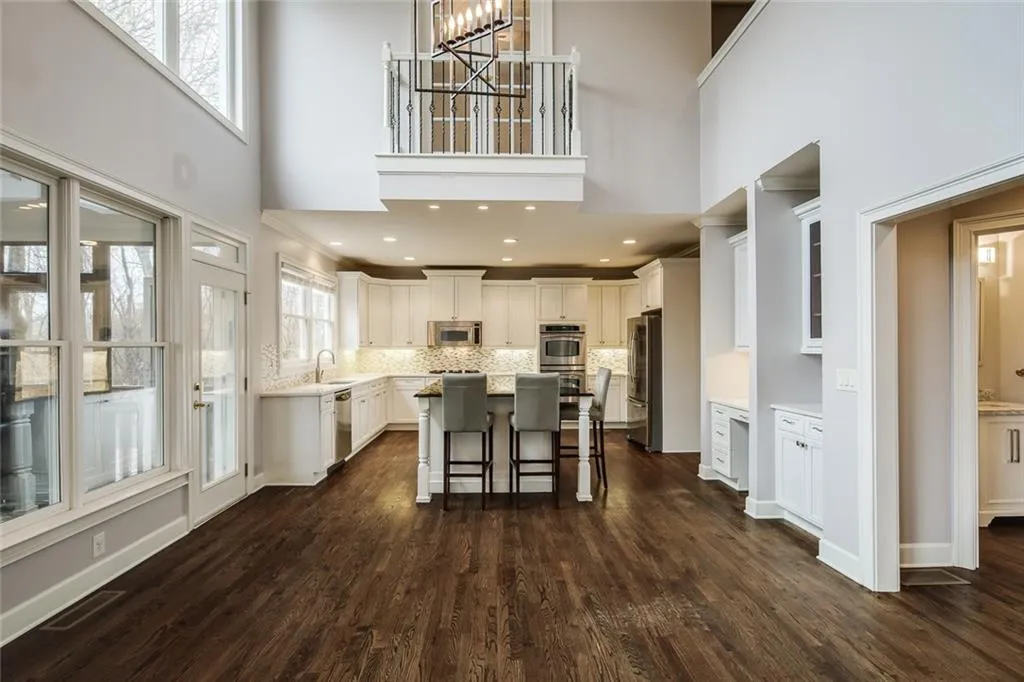 225 Trowbridge Road, Sandy Springs, Georgia 30350, 5 Bedrooms Bedrooms, ,4 BathroomsBathrooms,Residential,Sold,225 Trowbridge Road,6700947