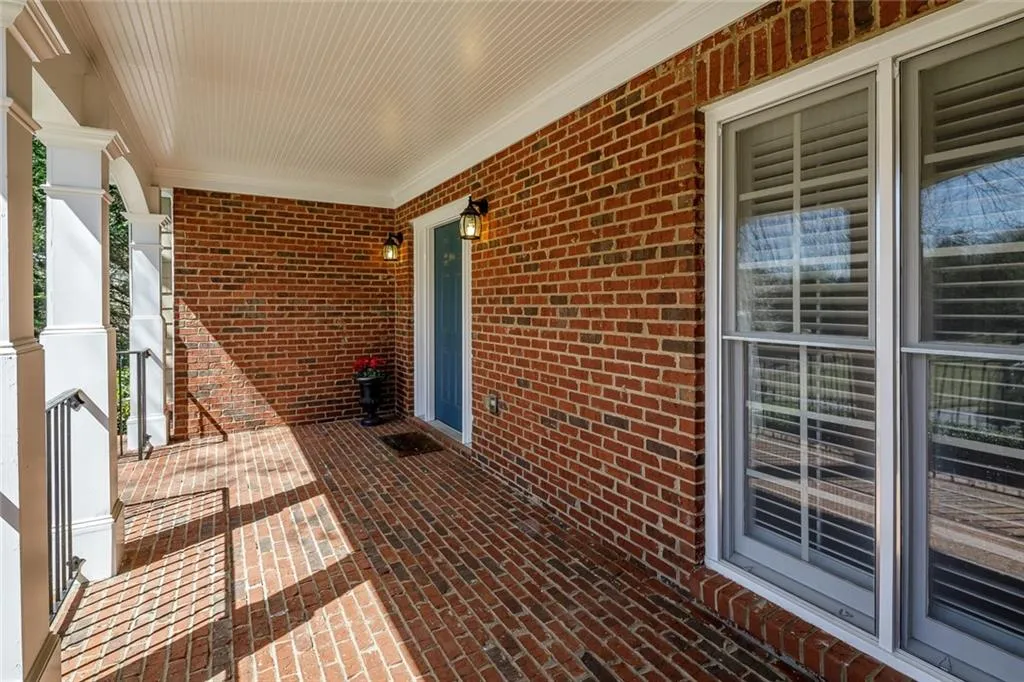 225 Trowbridge Road, Sandy Springs, Georgia 30350, 5 Bedrooms Bedrooms, ,4 BathroomsBathrooms,Residential,Sold,225 Trowbridge Road,6700947