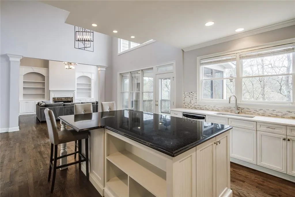 225 Trowbridge Road, Sandy Springs, Georgia 30350, 5 Bedrooms Bedrooms, ,4 BathroomsBathrooms,Residential,Sold,225 Trowbridge Road,6700947