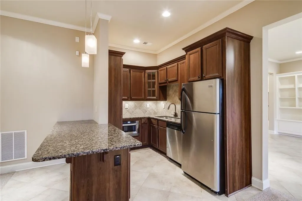 225 Trowbridge Road, Sandy Springs, Georgia 30350, 5 Bedrooms Bedrooms, ,4 BathroomsBathrooms,Residential,Sold,225 Trowbridge Road,6700947