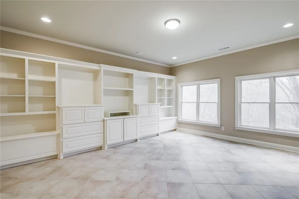 225 Trowbridge Road, Sandy Springs, Georgia 30350, 5 Bedrooms Bedrooms, ,4 BathroomsBathrooms,Residential,Sold,225 Trowbridge Road,6700947