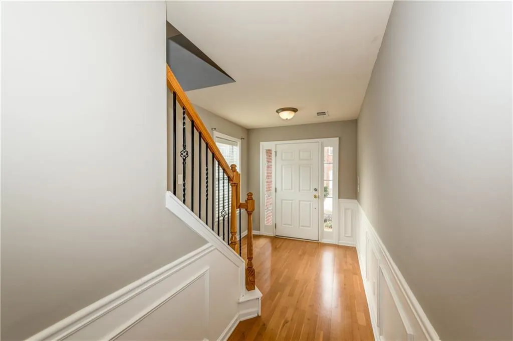 3670 Chattahoochee Summit Drive Se, Atlanta, Georgia 30339, 3 Bedrooms Bedrooms, ,2 BathroomsBathrooms,Residential,Sold,3670 Chattahoochee Summit Drive Se,5794976