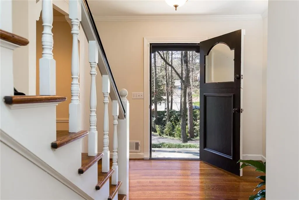 4765 Lafayette Avenue Nw, Atlanta, Georgia 30327, 5 Bedrooms Bedrooms, ,3 BathroomsBathrooms,Residential,Sold,4765 Lafayette Avenue Nw,5963507
