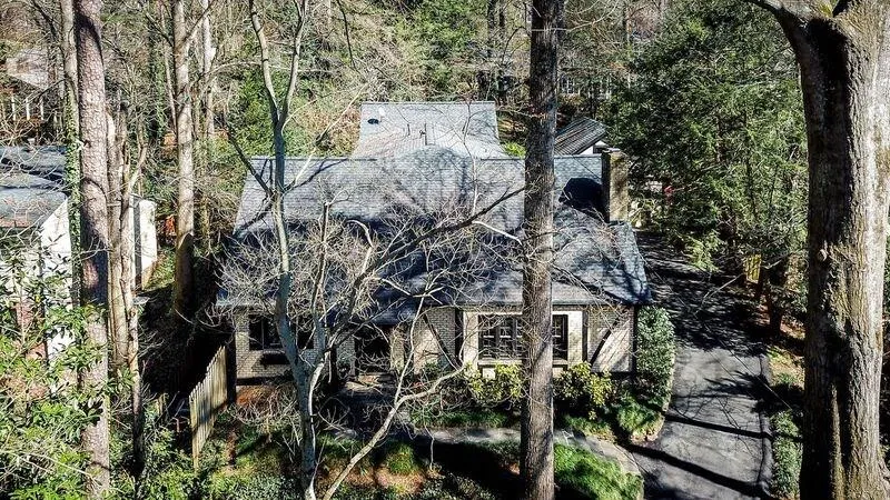 4765 Lafayette Avenue Nw, Atlanta, Georgia 30327, 5 Bedrooms Bedrooms, ,3 BathroomsBathrooms,Residential,Sold,4765 Lafayette Avenue Nw,5963507