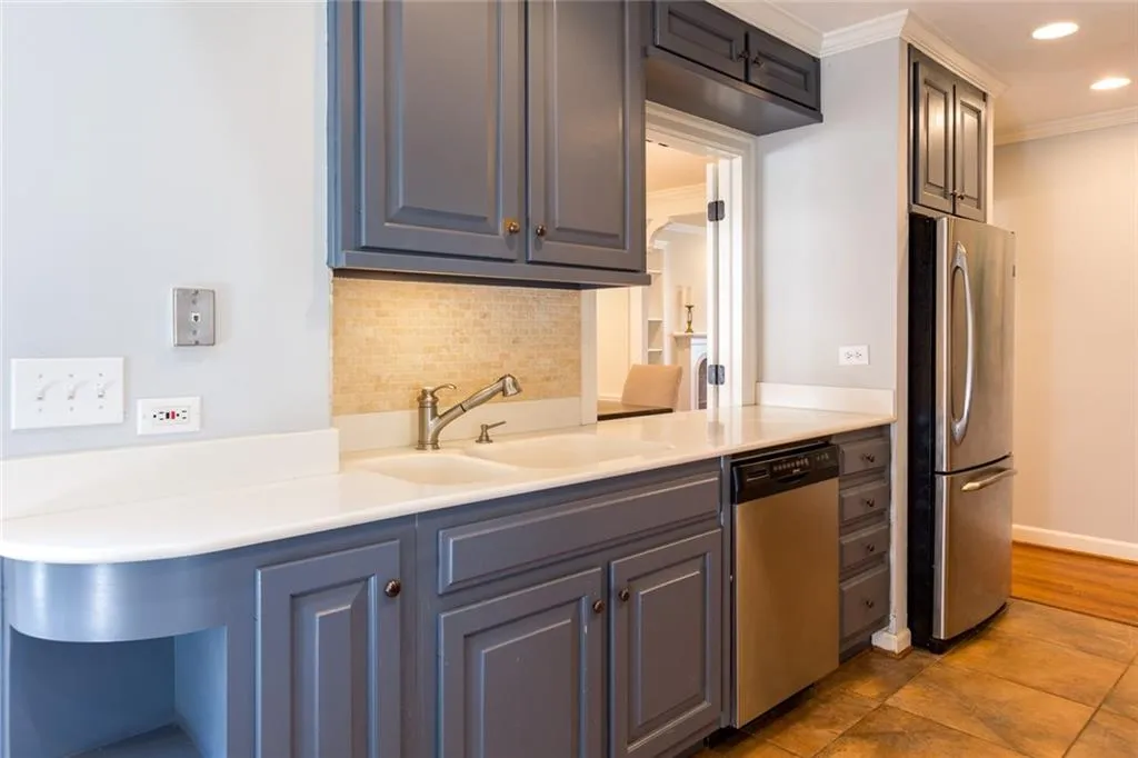 4765 Lafayette Avenue Nw, Atlanta, Georgia 30327, 5 Bedrooms Bedrooms, ,3 BathroomsBathrooms,Residential,Sold,4765 Lafayette Avenue Nw,5963507