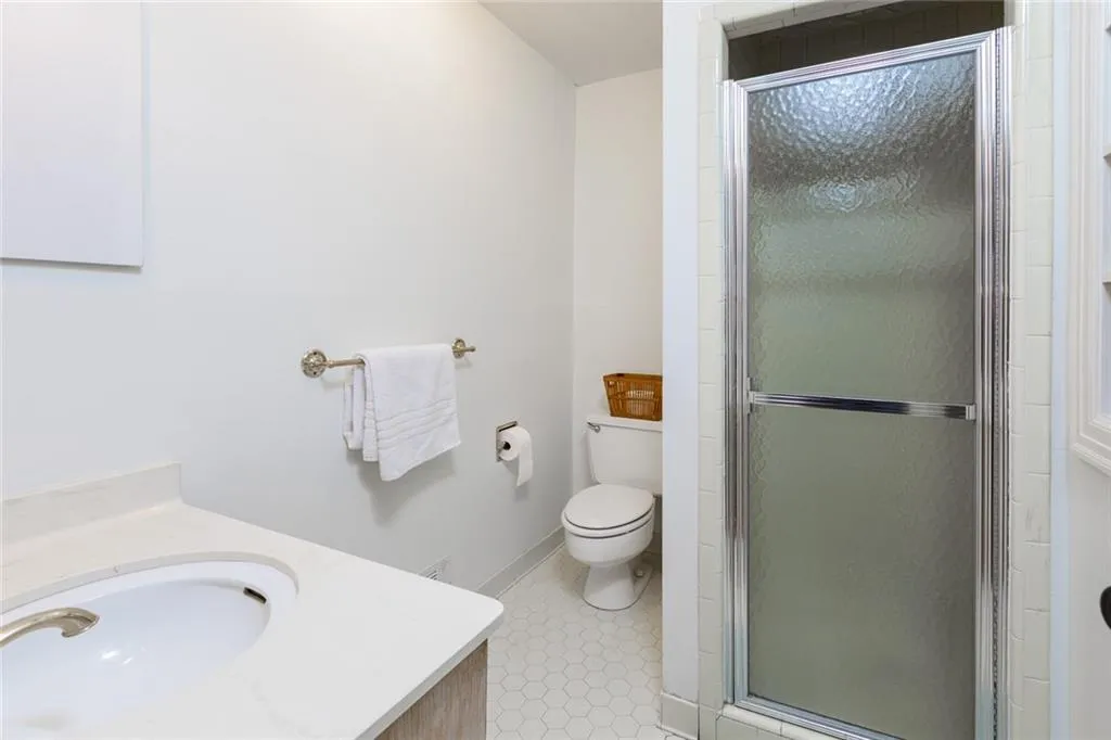 4765 Lafayette Avenue Nw, Atlanta, Georgia 30327, 5 Bedrooms Bedrooms, ,3 BathroomsBathrooms,Residential,Sold,4765 Lafayette Avenue Nw,5963507