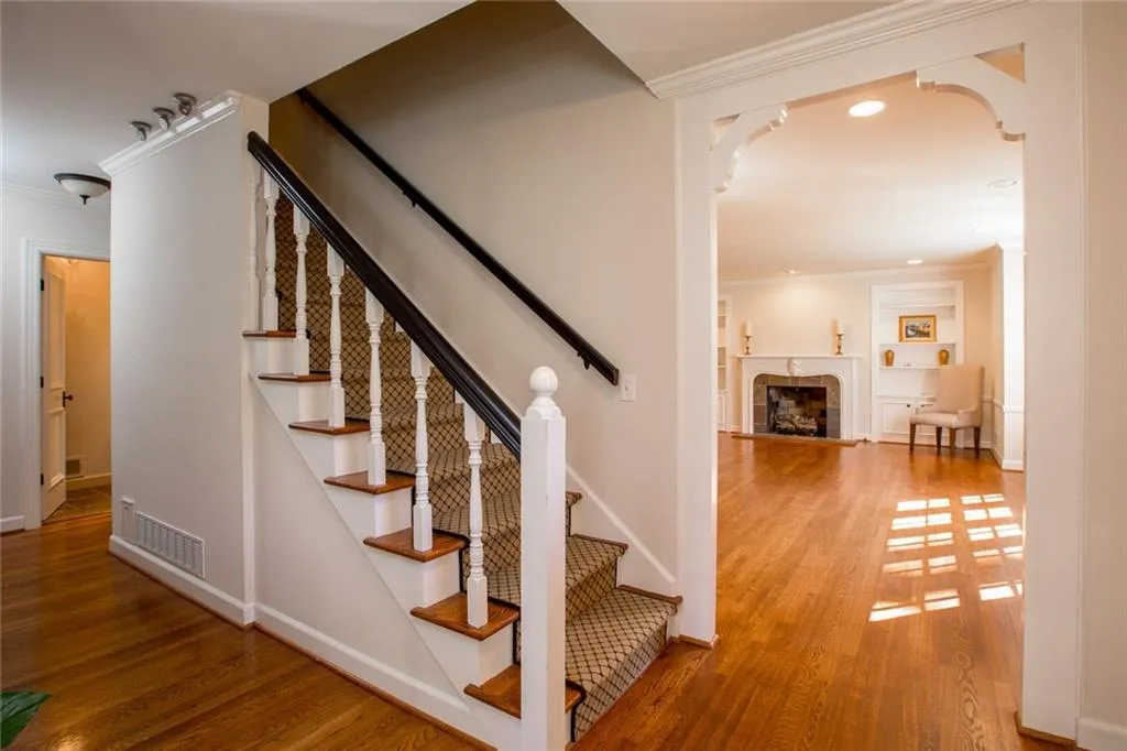 4765 Lafayette Avenue Nw, Atlanta, Georgia 30327, 5 Bedrooms Bedrooms, ,3 BathroomsBathrooms,Residential,Sold,4765 Lafayette Avenue Nw,5963507