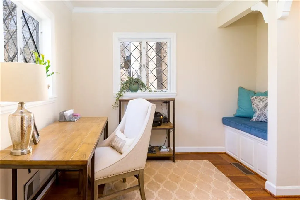 4765 Lafayette Avenue Nw, Atlanta, Georgia 30327, 5 Bedrooms Bedrooms, ,3 BathroomsBathrooms,Residential,Sold,4765 Lafayette Avenue Nw,5963507