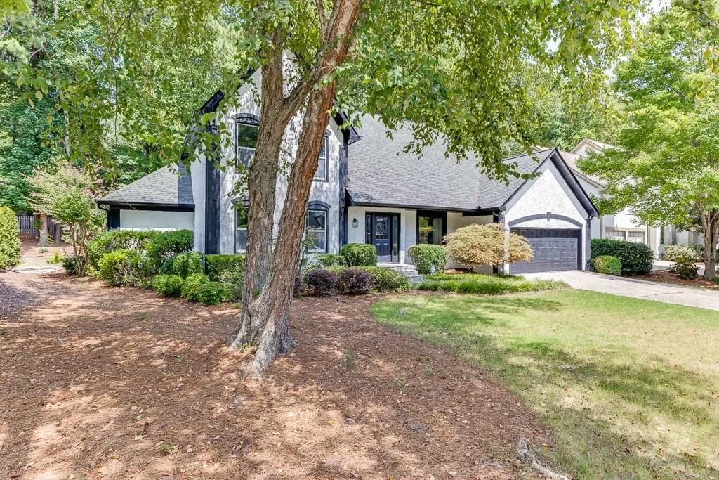 700 Mabry Road, Atlanta, Georgia 30328, 4 Bedrooms Bedrooms, ,3 BathroomsBathrooms,Residential,Sold,700 Mabry Road,7444481