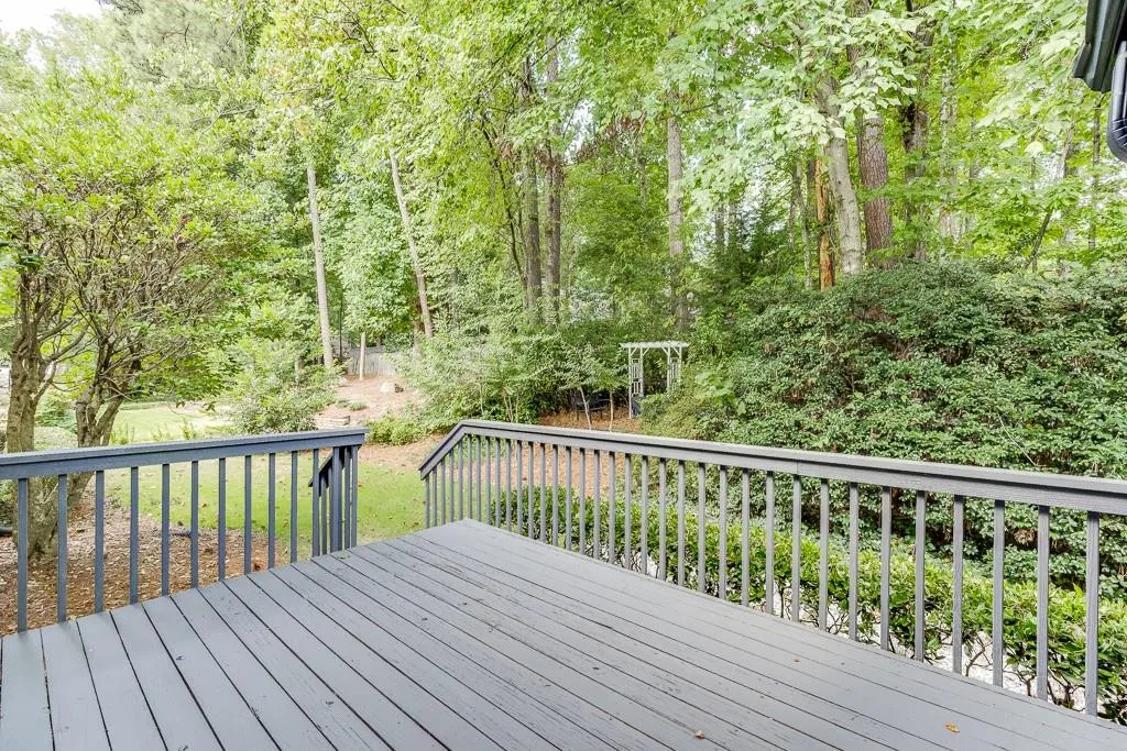 700 Mabry Road, Atlanta, Georgia 30328, 4 Bedrooms Bedrooms, ,3 BathroomsBathrooms,Residential,Sold,700 Mabry Road,7444481